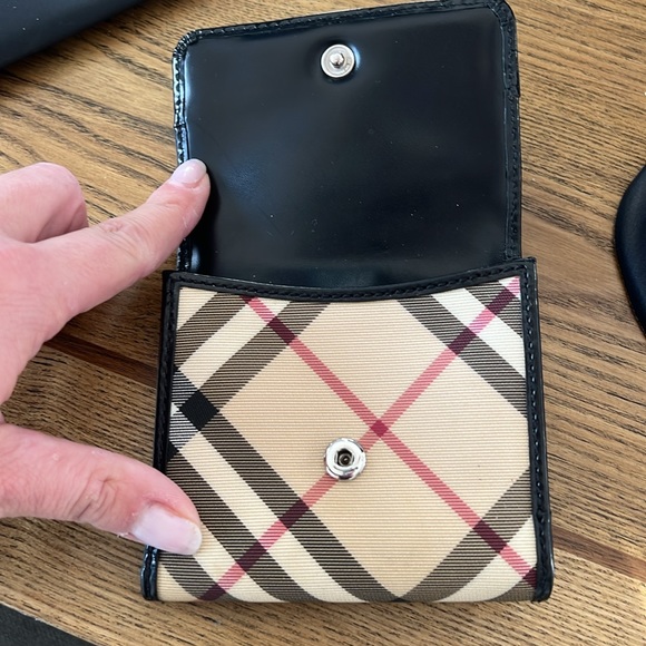 Burberry Shoulder Bag and Wallet - Picture 9 of 9